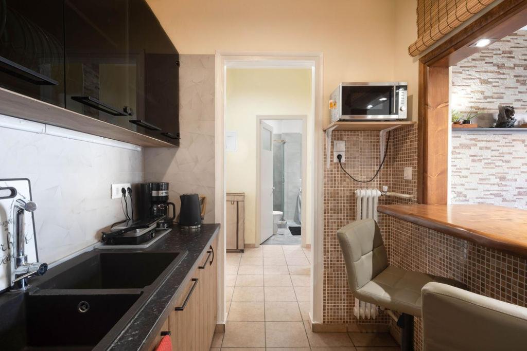 Central Apt In Town Corfu  외부 사진